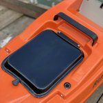 Сервисный люк на кораблике для прикормки Runferry Solo v2 (Ранфери Соло v2) фотограия