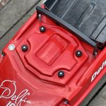 Влагостойкий сервисный люк на кораблике Дельфин 10 фото