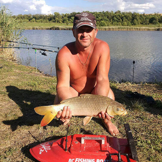 Карповый кораблик дельфин Дельфин и его результат трофей