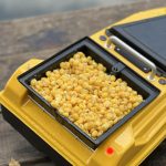 Бункер прикормочного кораблика для рыбалки Тигр 2 фото