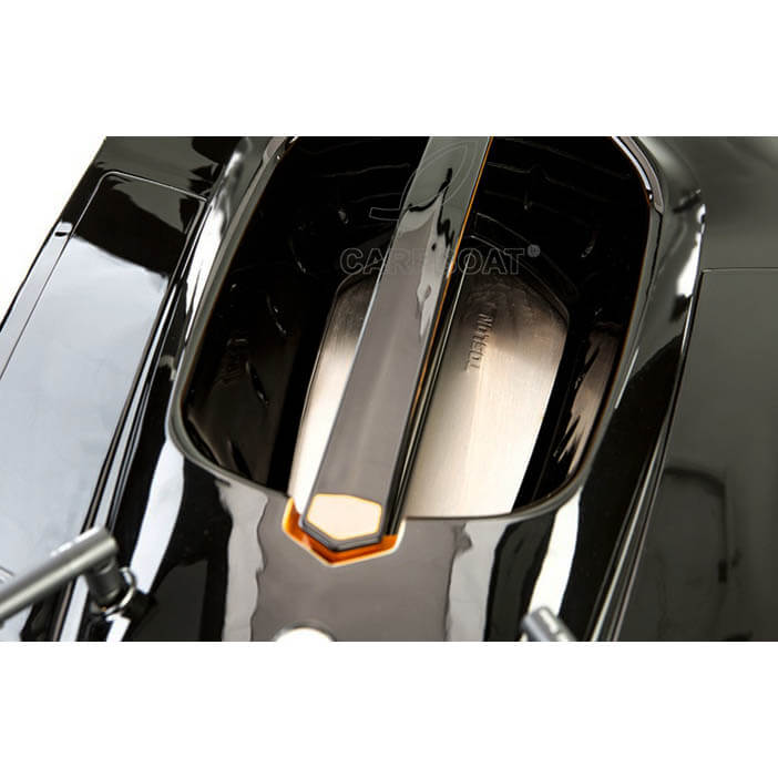 Два бункера по 2,5 литра на карповом кораблике Carpboat Toslon Xboat 730 фотография