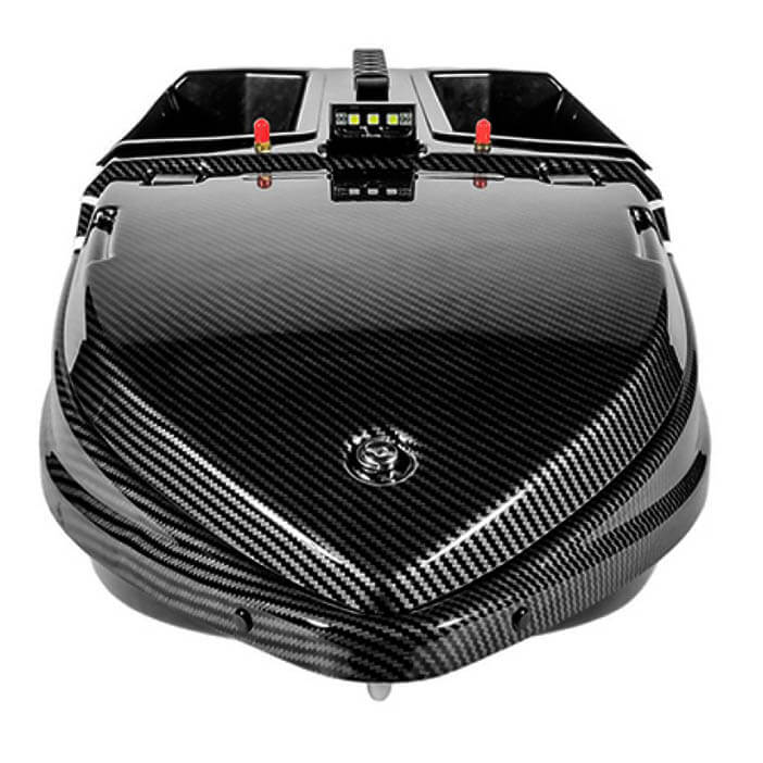 Нос карпового кораблика Карпбоат X фотография