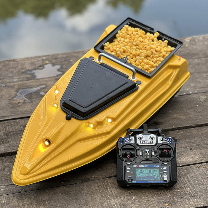 Карповый кораблик для прикормки Тигр 2 фото