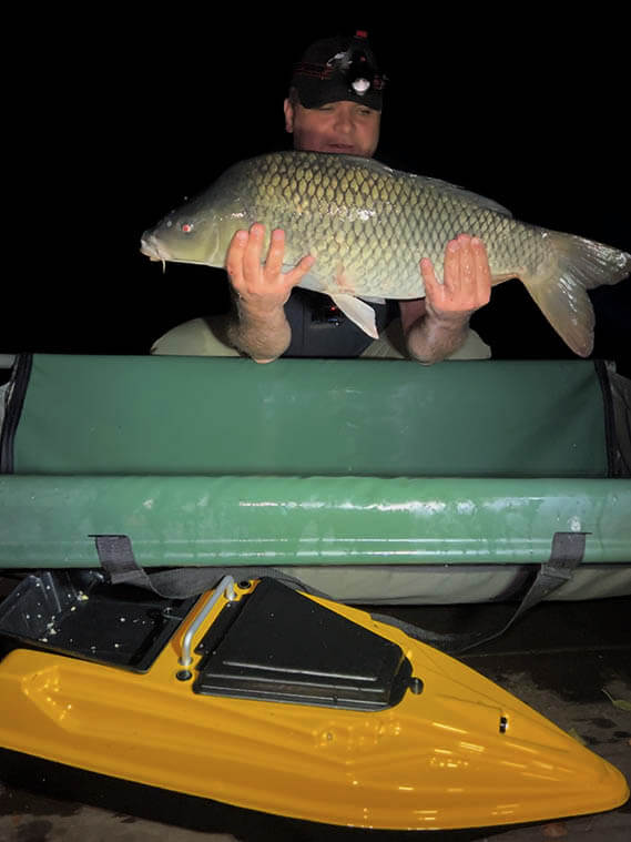 Карповая рыбалка с катером Тигр 2 GPS автопилот фотография