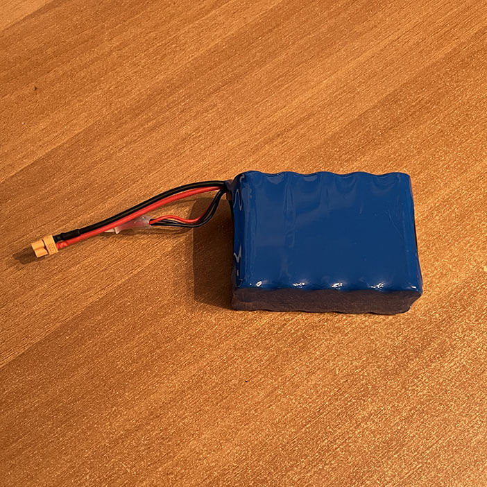 Купить аккумулятор для карпового кораблика Дельфин 10 на 18000mAh фотография