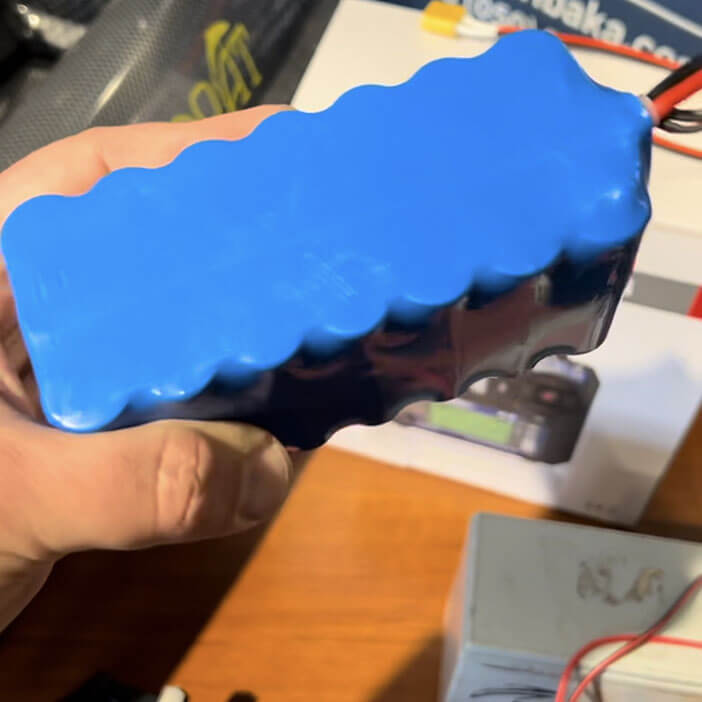 Новый аккумулятор на кораблик Carpboat (Карпбоат) фотография