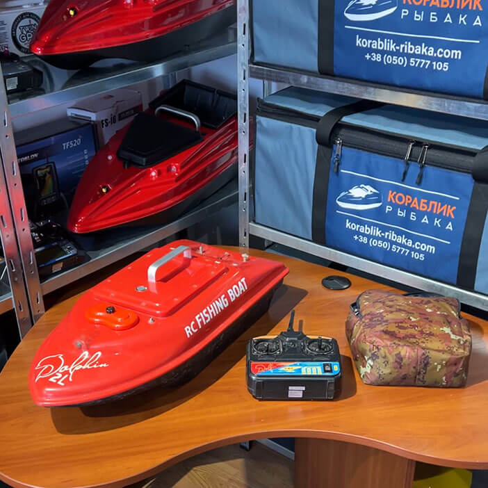 Ремонт корабликов для рыбалки Дельфин фотография