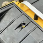 Крепление снасти на прикормочном кораблике Тигр 3 фото