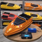 Кораблик для прикормки Тигр 2 с GPS автопилотом фотография