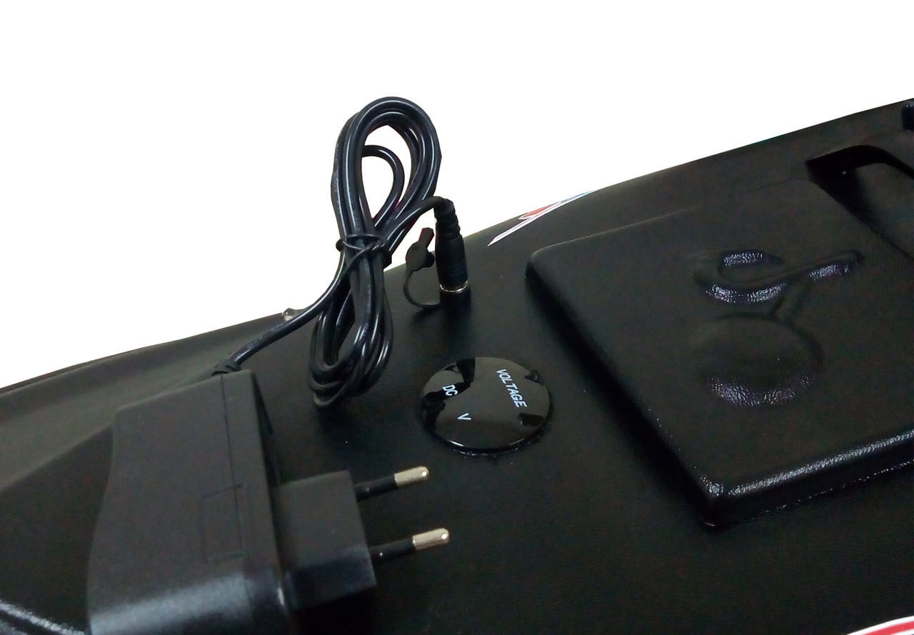 2266245423 korablik dlya prikormki