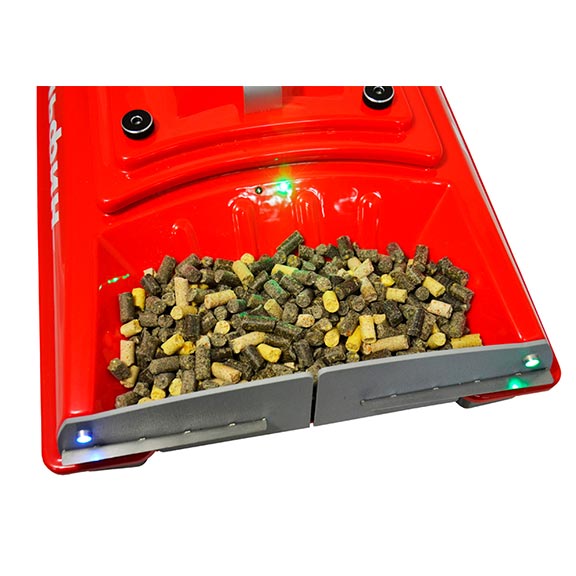 Korablik dlya prikormki Delfin 7 7